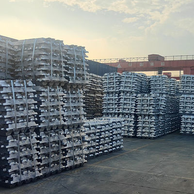 99,8% composition pure en alliage d'aluminium des lingots A8 en aluminium primaires