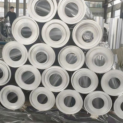 Roulement à froid des bandes de bobine en alliage d'aluminium Roulement de 0,7 mm Épaisseur 0,2-6,0 mm