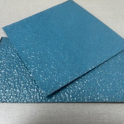 Des feuilles d'aluminium réfléchissantes en miroir Stucco Hammer Pebble en relief de 200 mm